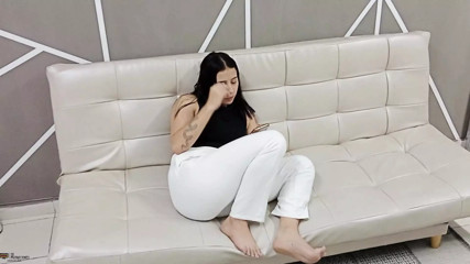 Petite latina loves to take liam's big cock in her mouth and cum it out-Porn in Spanish