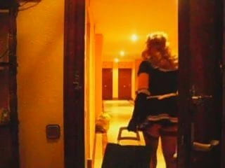 MAYTE FRENCH MAID GOES SHOPING. LA CHACHA SE VA A LA COMPRA