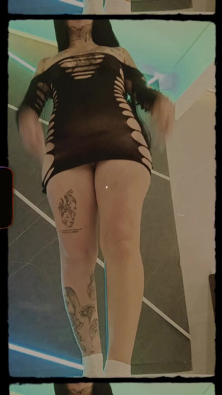 Lover in motel models her and masturbates