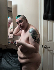 Nude haircut on chubby ftm