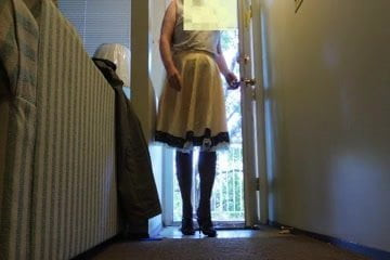 Sissy Ray coming home from work