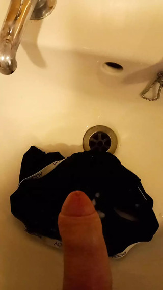 Cumshot in friends panties when visiting for boxing day party