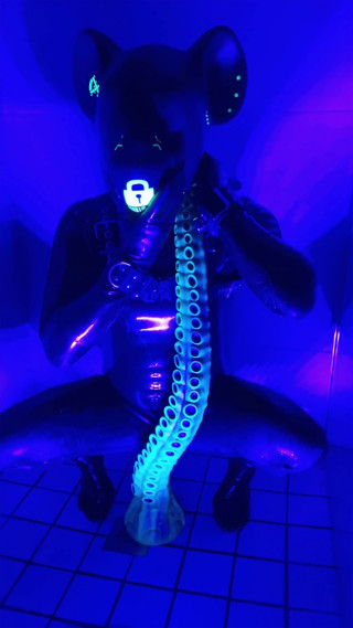 Full Rubber Shower Session