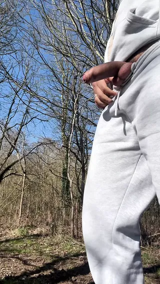 Cruise in the woods, married grandpa sucked my dick and made me cum