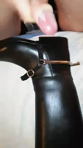 Cum on ridingboots