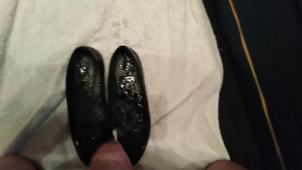 Cum on shoes