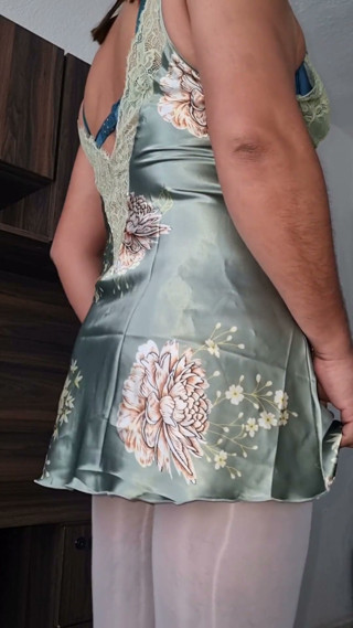 Sexy Silk Nightgown, a Little Pleasure Without Hands Before Going to Sleep Wet