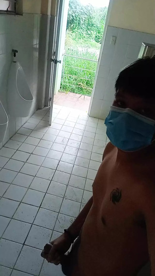 Rentaboy Outdoors Sessions: the Public Toilet