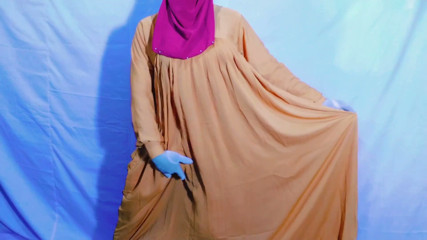 Masturbation and dirty talk by a very beautiful Bangladeshi stepmother
