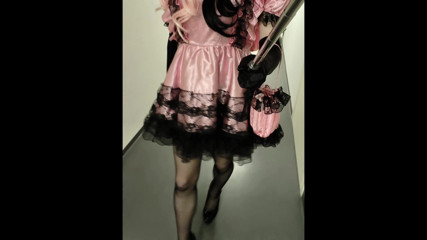 Sissy crossdresser strolling in high heels and flashing thumbnail