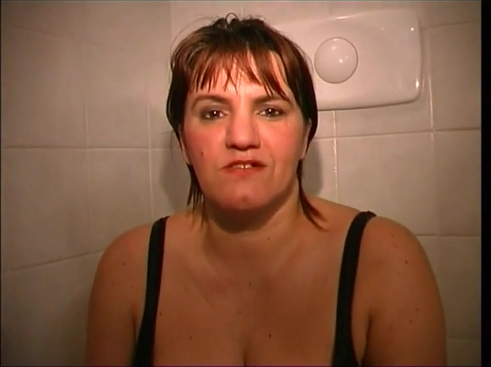 Red hair milf shamble cock sucking