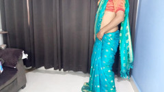 Indian house wife remove sexy saree
