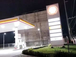 Horny Filipina Fucks at the (Shell)Gasoline Station and eats CUM