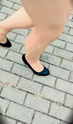 Public Pantyhose 2 thumbnail