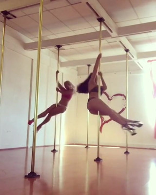 pole dance hot hot hot2
