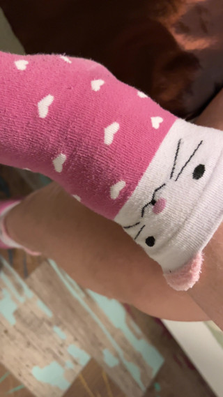 Zara Charm: Natural Hairy Striptease & Sock Fetish Session