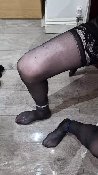 Crossdresser sissy slut in lingerie pissing feet