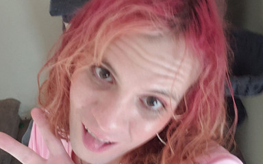 Pre Transition Slut Fucks Herself thumbnail