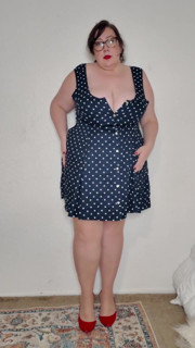 Hot BBW MILF in Polka Dots and Stockings