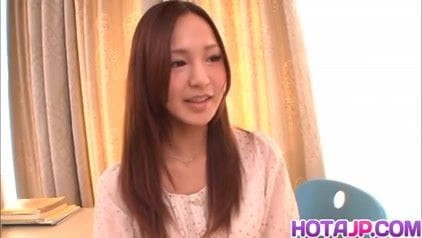 Sexy asian teen Yukina Momota