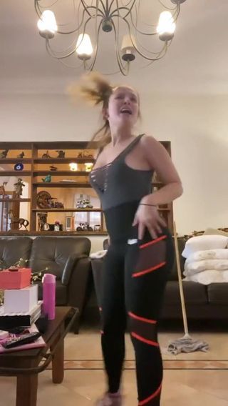 larissinha dancando 11