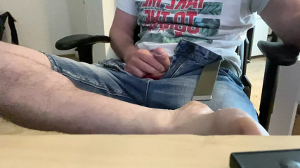 lick my Feet, and cum Handsfree