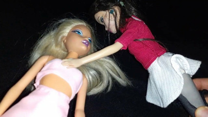 Lesbian Babes Suck Each Other