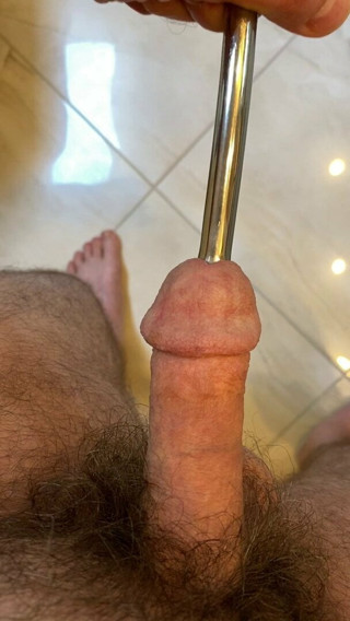 Sounding a 12 mm sounding rod deeper and stretching with it
