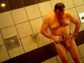 Spy in puplic shower!!!
