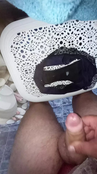 Wife sexy lingerie after work cumshot
