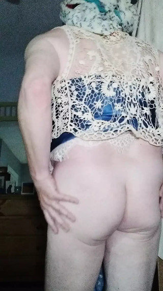 Old crossdresser Sveta Lu-sin. 2024a