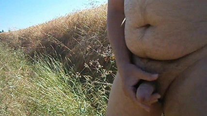 naked in the field masturbating - paja en el campo