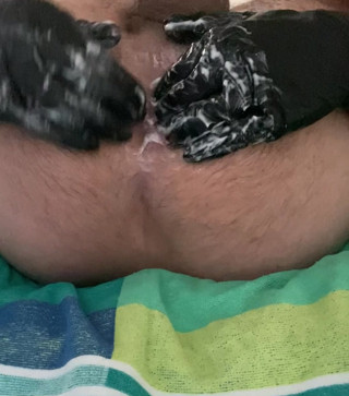 Sissy pussy stretching