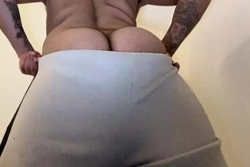 Bareback big ass Damien Custo twerk