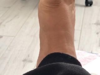 The Delicious Feet Of The Bossybritt