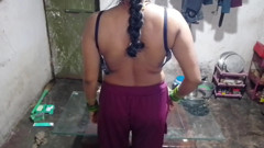 Girlfriend went to boyfriend's room and sucked the land and hit her ass at night, missionary position Hindi audio.
