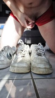 Wanked in the sunshine with sneakers