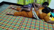 Desi chick enjoys a relaxing bath