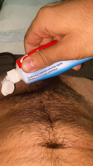 Colgate It was very burning. Bad trance. Don't try this