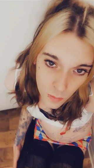 Sexy Trans Wants To Wrap Her Lips On Your Cock