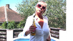 DirtyMilfTina Fuck Me In The Pool