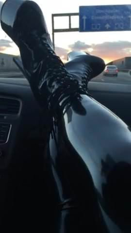 Car drive in latex rubber highheels