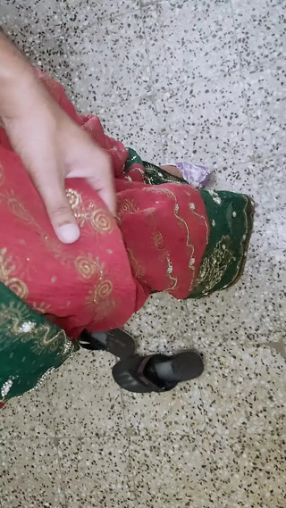 Saree vagina sez