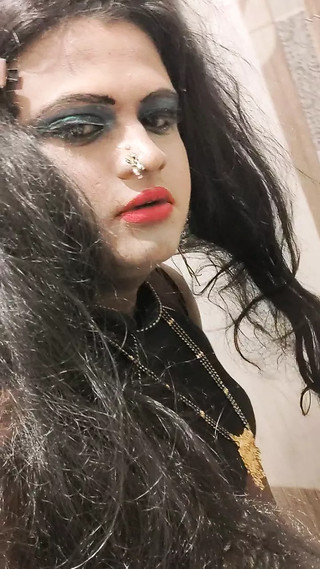 Blowjob in bathroom