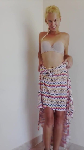 Seductive Strip off, Squirting Standing
