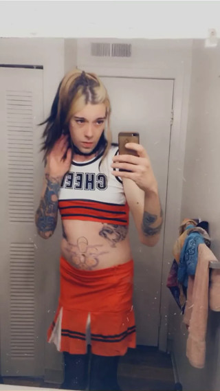 Hot Cheerleader Wants Hard Cocks