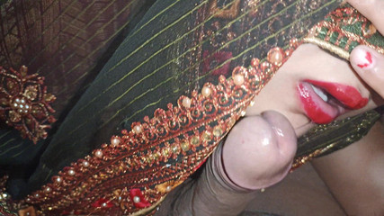 Newly Married Sister-In-Law Sucked The Land Vigorously, Sister-In-Law Drank The Water Of The Land