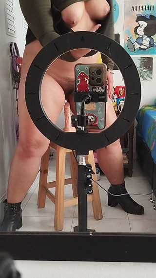Sexy in Front of the Mirror