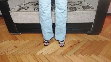 Soft Skin Female Legs Wet Masturbating