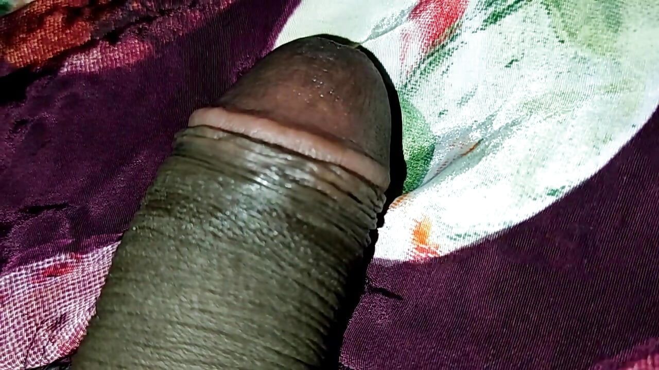 Satin silk handjob porn - Bhabhi salwar cum and handjob - Salwar me muth ma...